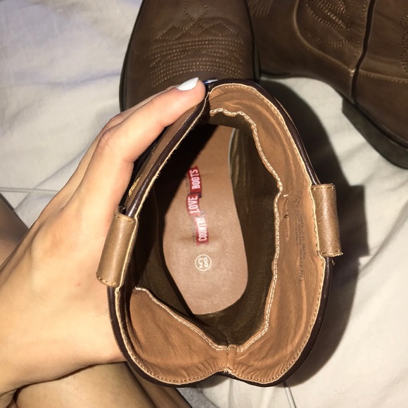 Country Love Boots - Picture 4 of 5